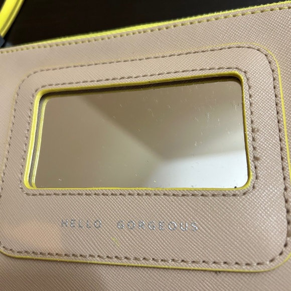 Clutch - Picture 6 of 7